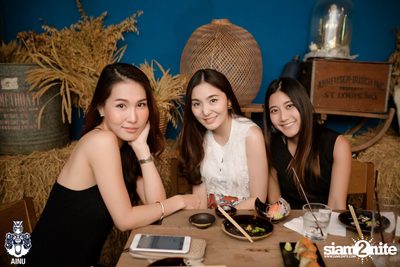 Friday Night at Ainu Bar — photo 26