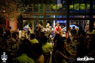 Friday Night at Ainu Bar — photo 40
