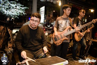 Friday Night at Ainu Bar — photo 56
