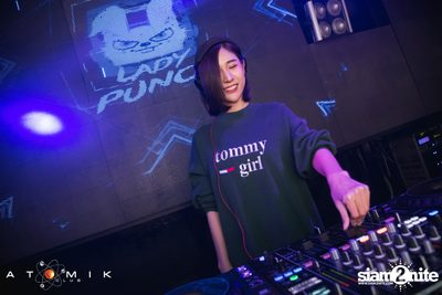 คืนวันเสาร์ ที่ อะตอมมิก คลับ — photo 17