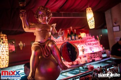 Sugar n Cream at MIXX Bangkok — photo 7