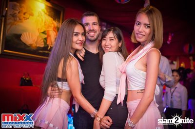 Sugar n Cream at MIXX Bangkok — photo 90