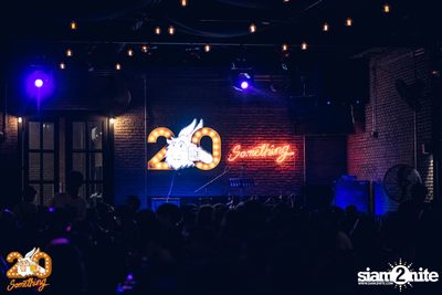 Atom Chanakan at 20Something Bar — photo 1