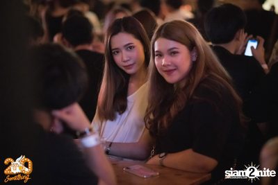 Atom Chanakan at 20Something Bar — photo 10