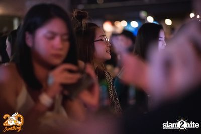 Atom Chanakan at 20Something Bar — photo 19