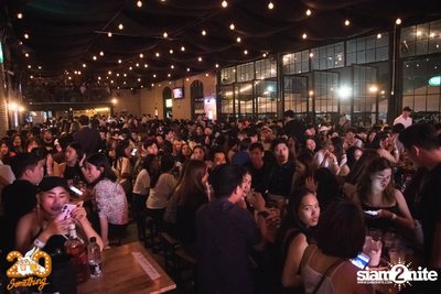 Atom Chanakan at 20Something Bar — photo 32