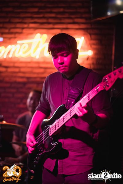 Atom Chanakan at 20Something Bar — photo 34