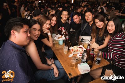 Atom Chanakan at 20Something Bar — photo 43