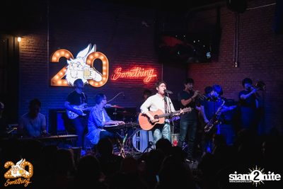 Atom Chanakan at 20Something Bar — photo 82