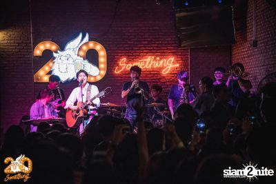 Atom Chanakan at 20Something Bar — photo 125