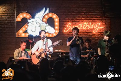 Atom Chanakan at 20Something Bar — photo 126