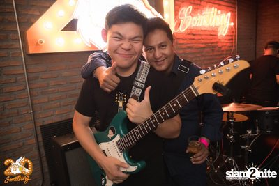 Atom Chanakan at 20Something Bar — photo 131