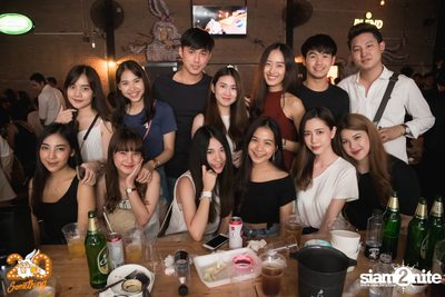 Atom Chanakan at 20Something Bar — photo 136