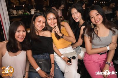 Atom Chanakan at 20Something Bar — photo 140
