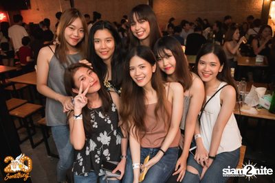 Atom Chanakan at 20Something Bar — photo 149