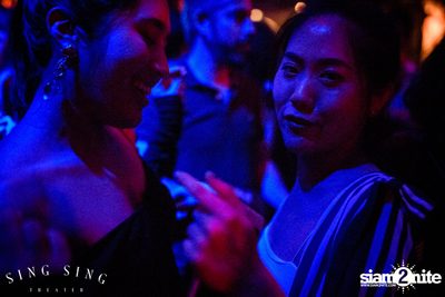 BLING IT กับ Bangkok Invaders ที่ ซิง ซิง เธียเตอร์ — photo 29