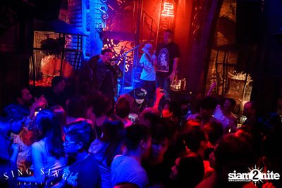 BLING IT กับ Bangkok Invaders ที่ ซิง ซิง เธียเตอร์ — photo 46