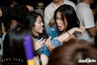 BLING IT กับ Bangkok Invaders ที่ ซิง ซิง เธียเตอร์ — photo 64