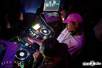 BLING IT กับ Bangkok Invaders ที่ ซิง ซิง เธียเตอร์ — photo 81