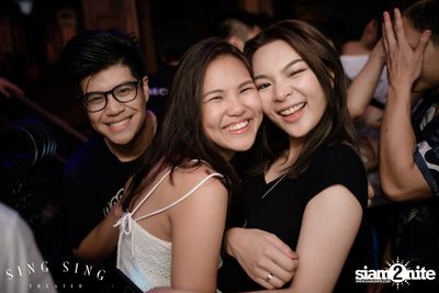 BLING IT กับ Bangkok Invaders ที่ ซิง ซิง เธียเตอร์ — photo 105