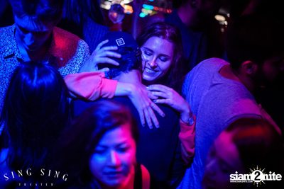 BLING IT กับ Bangkok Invaders ที่ ซิง ซิง เธียเตอร์ — photo 120
