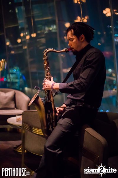 The Traveler's Evening at Penthouse Bar and Grill — photo 35