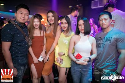 Urboy TJ ที่ วอร์ม อัพ คาเฟ่ เชียงใหม่ — photo 4
