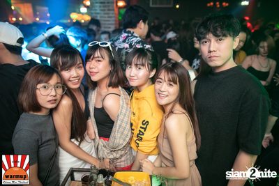 Urboy TJ ที่ วอร์ม อัพ คาเฟ่ เชียงใหม่ — photo 70