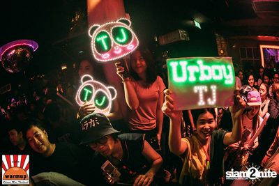 Urboy TJ ที่ วอร์ม อัพ คาเฟ่ เชียงใหม่ — photo 168