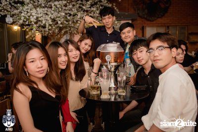 Saturday Night at Ainu Bar — photo 30