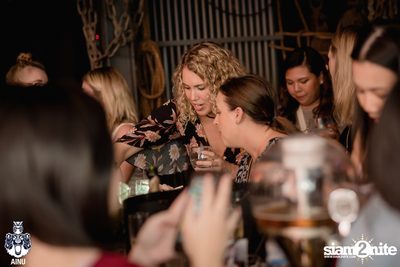 Saturday Night at Ainu Bar — photo 38