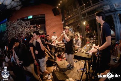 Saturday Night at Ainu Bar — photo 43