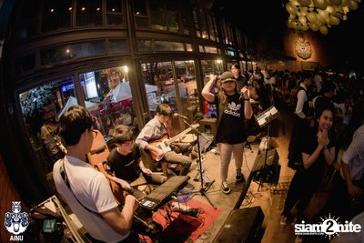Saturday Night at Ainu Bar — photo 50