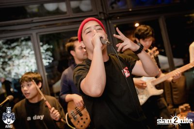 Saturday Night at Ainu Bar — photo 93