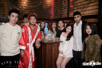 BLING IT กับ Bangkok Invaders ที่ ซิง ซิง เธียเตอร์ — photo 9
