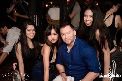 BLING IT กับ Bangkok Invaders ที่ ซิง ซิง เธียเตอร์ — photo 33