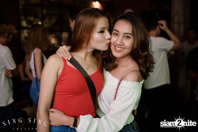 BLING IT กับ Bangkok Invaders ที่ ซิง ซิง เธียเตอร์ — photo 50