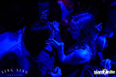 BLING IT กับ Bangkok Invaders ที่ ซิง ซิง เธียเตอร์ — photo 54