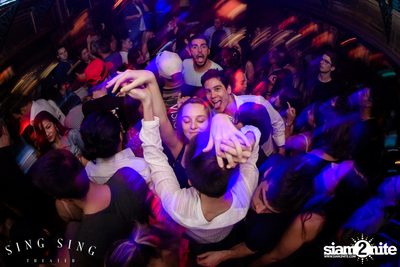 BLING IT กับ Bangkok Invaders ที่ ซิง ซิง เธียเตอร์ — photo 57