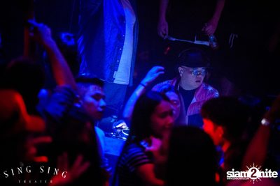 BLING IT กับ Bangkok Invaders ที่ ซิง ซิง เธียเตอร์ — photo 58