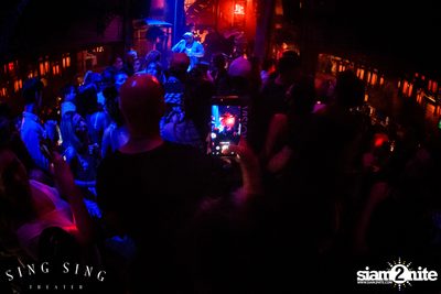 BLING IT กับ Bangkok Invaders ที่ ซิง ซิง เธียเตอร์ — photo 66