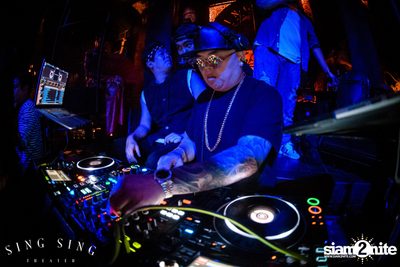 BLING IT กับ Bangkok Invaders ที่ ซิง ซิง เธียเตอร์ — photo 68