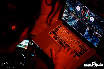 BLING IT กับ Bangkok Invaders ที่ ซิง ซิง เธียเตอร์ — photo 71