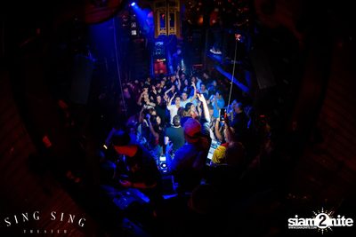 BLING IT กับ Bangkok Invaders ที่ ซิง ซิง เธียเตอร์ — photo 73