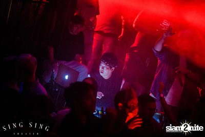 BLING IT กับ Bangkok Invaders ที่ ซิง ซิง เธียเตอร์ — photo 86