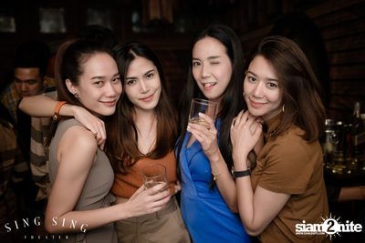 BLING IT กับ Bangkok Invaders ที่ ซิง ซิง เธียเตอร์ — photo 93
