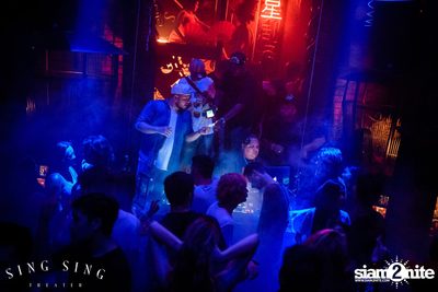 BLING IT กับ Bangkok Invaders ที่ ซิง ซิง เธียเตอร์ — photo 113
