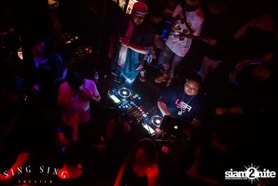BLING IT กับ Bangkok Invaders ที่ ซิง ซิง เธียเตอร์ — photo 121