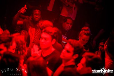 BLING IT กับ Bangkok Invaders ที่ ซิง ซิง เธียเตอร์ — photo 129