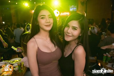 Aof Pongsak at 20Something Bar — photo 38